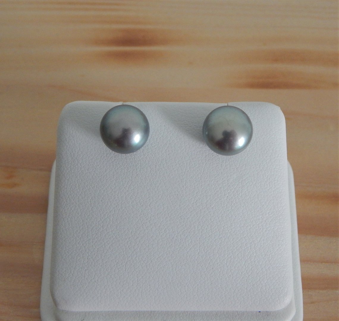 Perlenohrstecker grau ca. 8,5mm AAA bouton