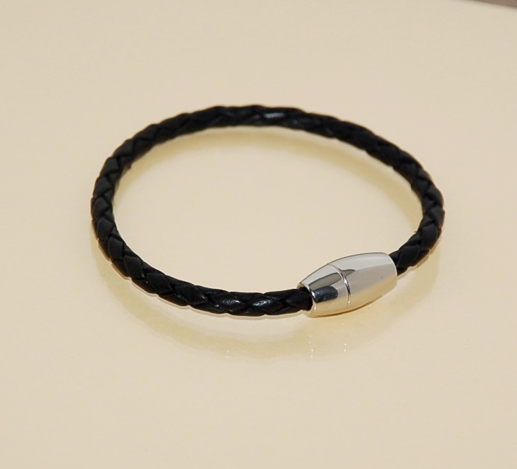 Leder Armband schwarz ca. 4mm AAA