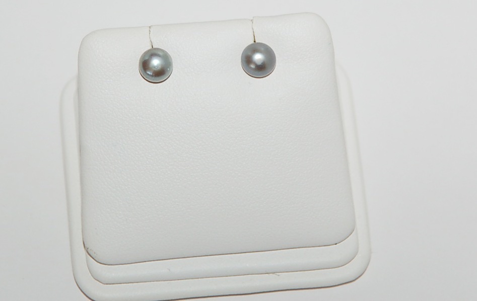Perlenohrstecker grau ca. 6mm AA  bouton 