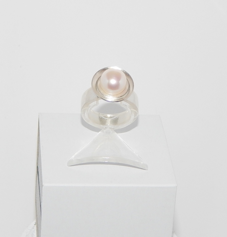 Perlenring Perle weiß ca. 8-9mm AAA bouton