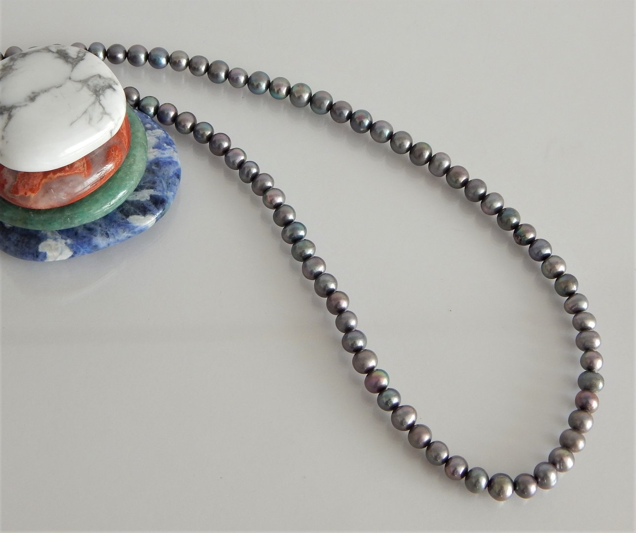 Perlenkette tahitigrau ca. 6mm A semi-rund