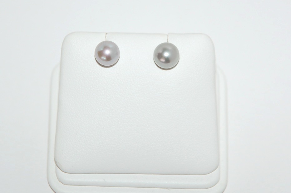 Perlenohrstecker grau ca. 7-7,5mm AAA rund
