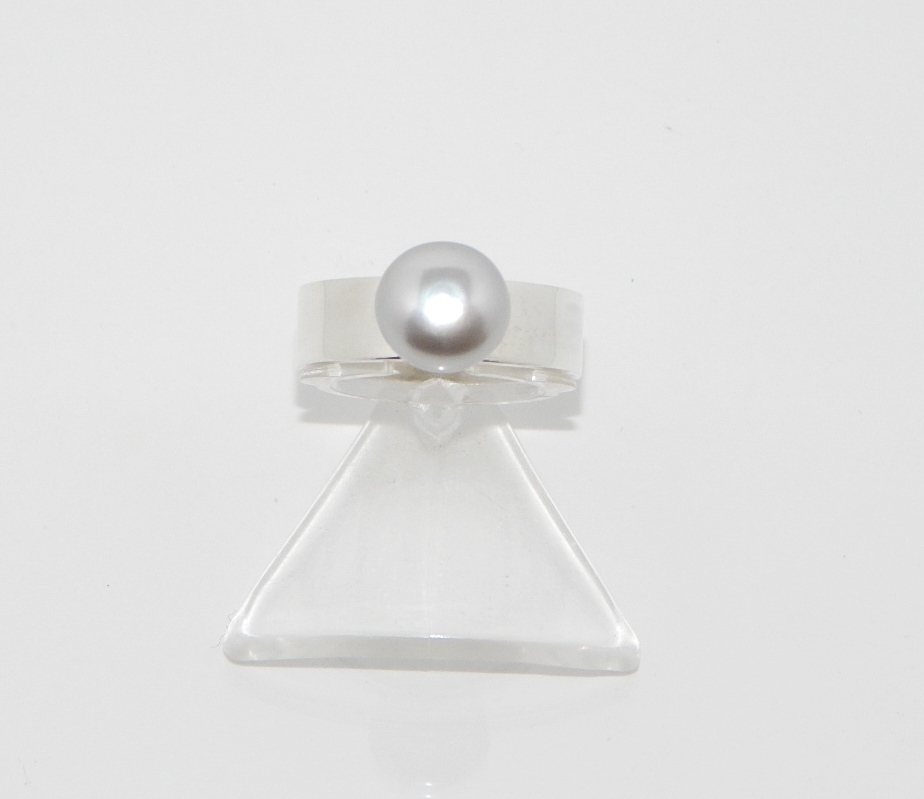 Perlenring Perle grau ca. 8-9mm AAA bouton