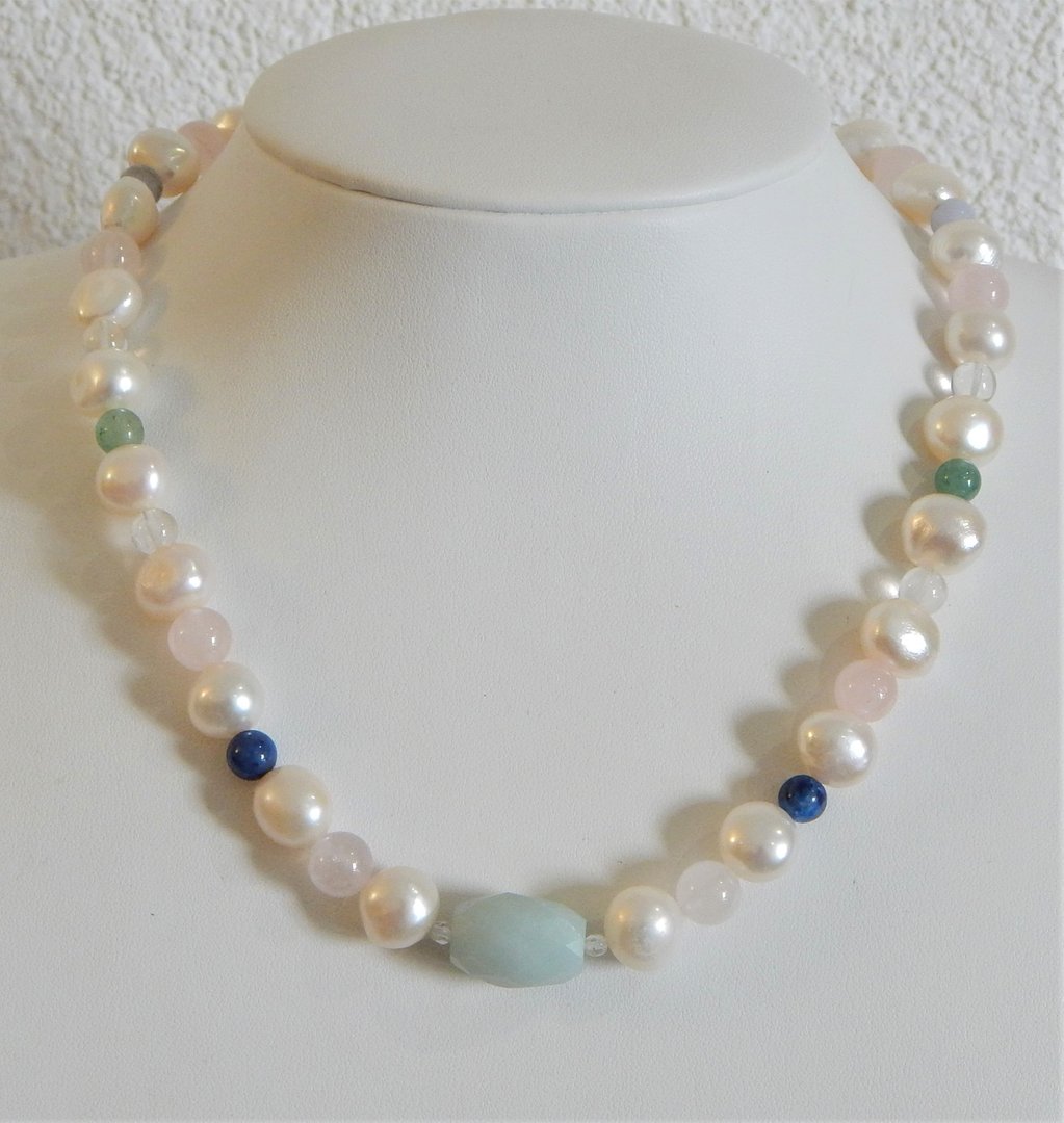 Perlenkette weiß ca. 10mm AA+ mit Edelsteine 