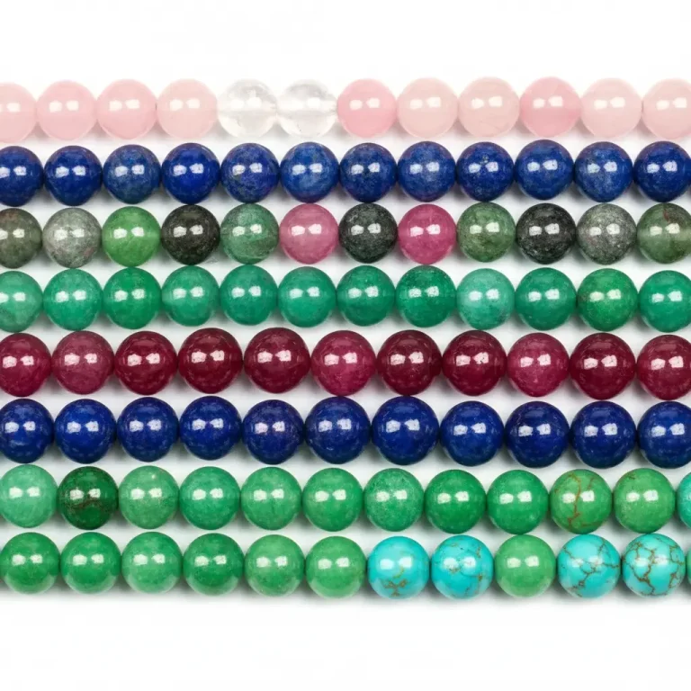 Edelsteinstränge verschiedene Arten von Edelsteinen in verschiedenen Farben